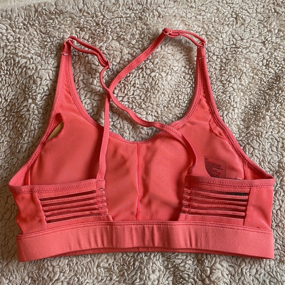 Gymshark Ease Sports Bra - Peach Coral - Picture 2 of 3